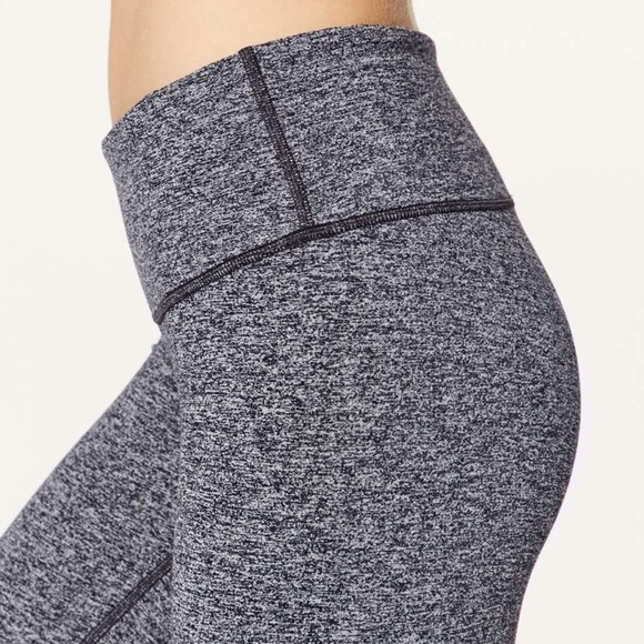 Lululemon • Wunder Under Low-Rise Tight 28” - Picture 2 of 5